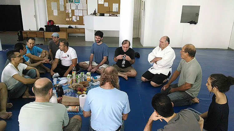 Treino em Memória de O Sensei e café da manhã Abril 2014